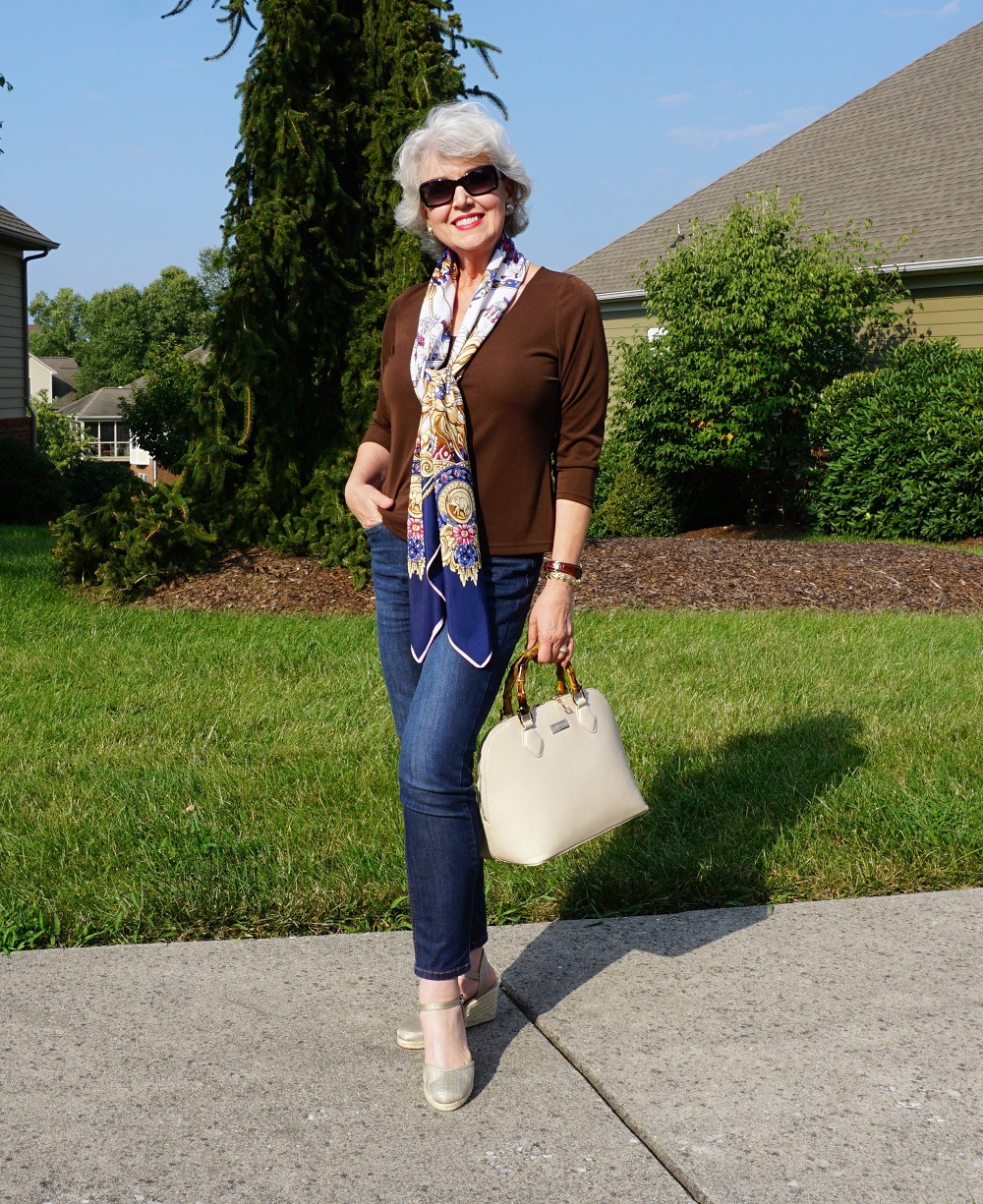 How to Wear a Scarf Over 60 Without Looking Old? 5 Amazing Ways
