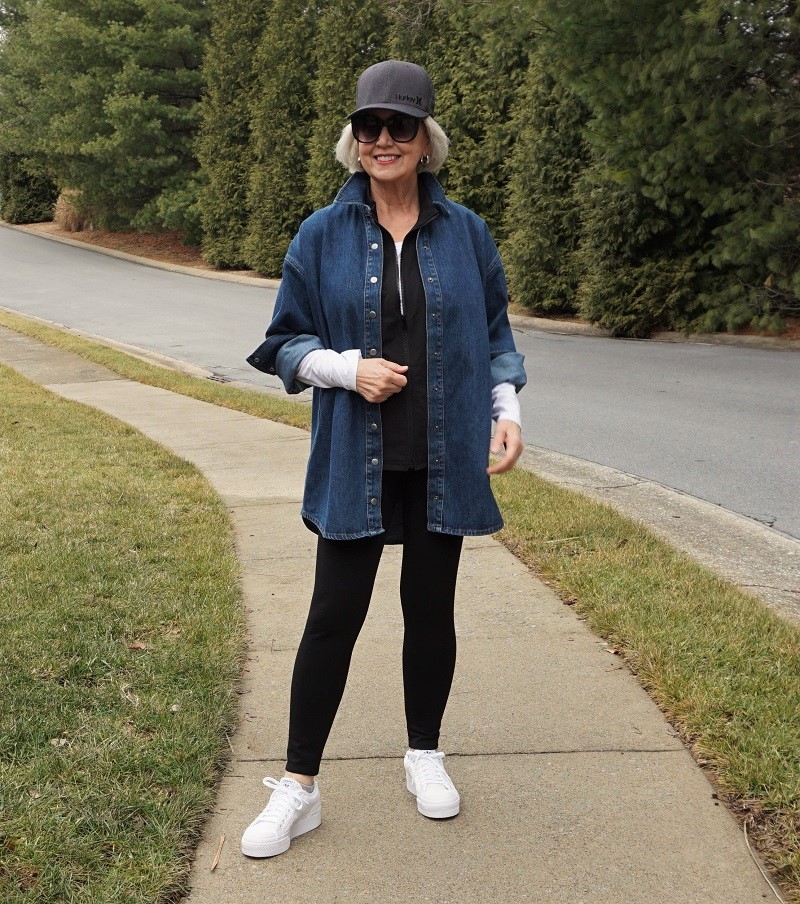 Ways to Wear a Denim Shirt - Paired with Leggings | Cyndi Spivey  #ladiescasualwear2016 | Chambray shirt outfits, Outfits with leggings, Denim  shirt outfit